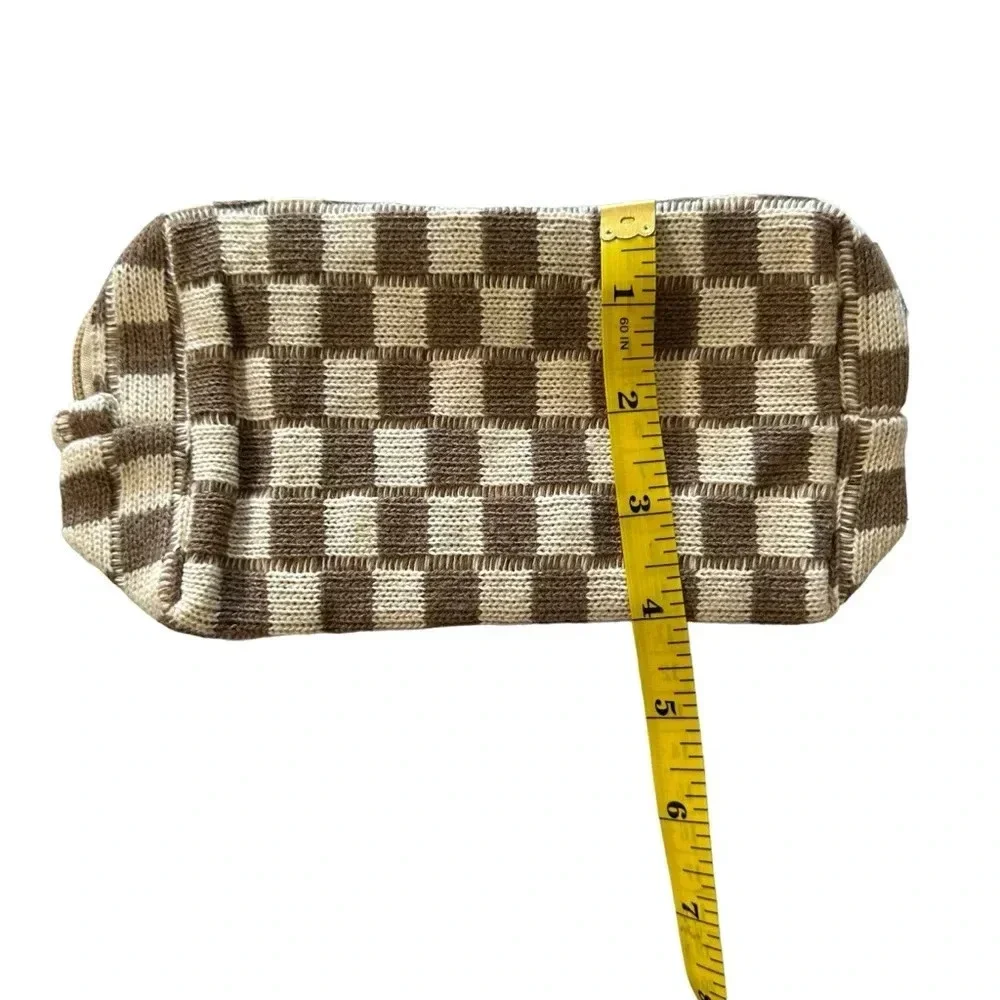 Set of 4 knit checkered makeup bags